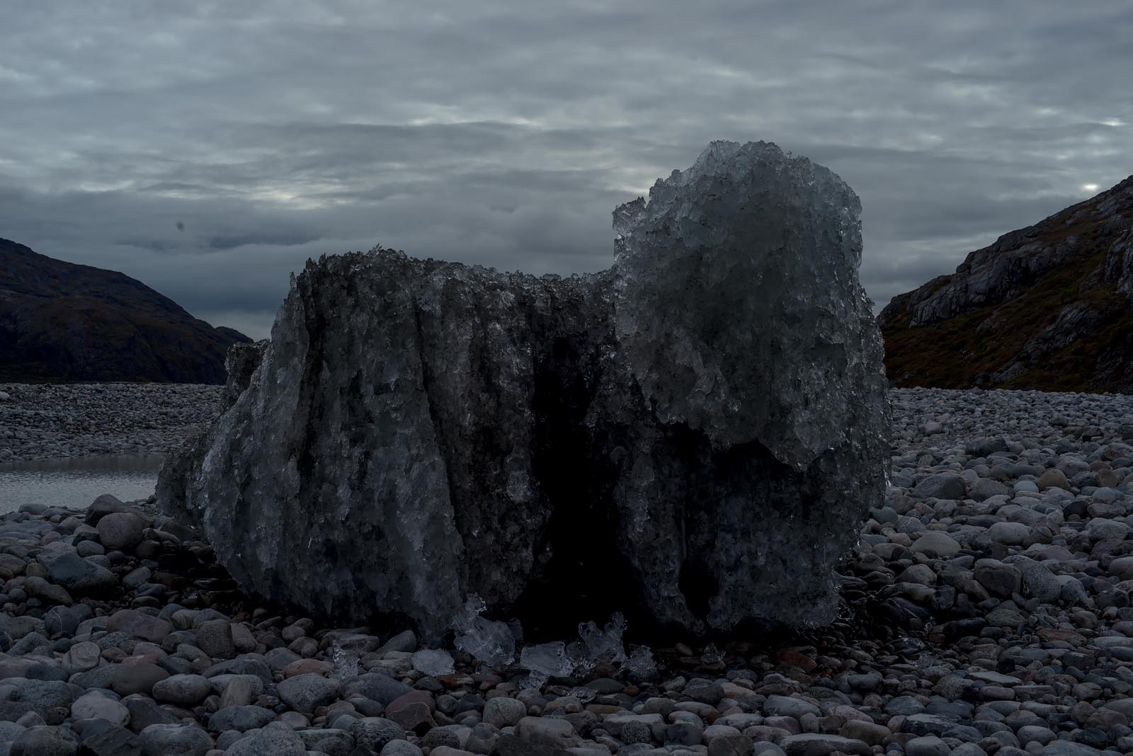 Darkland: Ethereal Greenland at Night (ice break)
