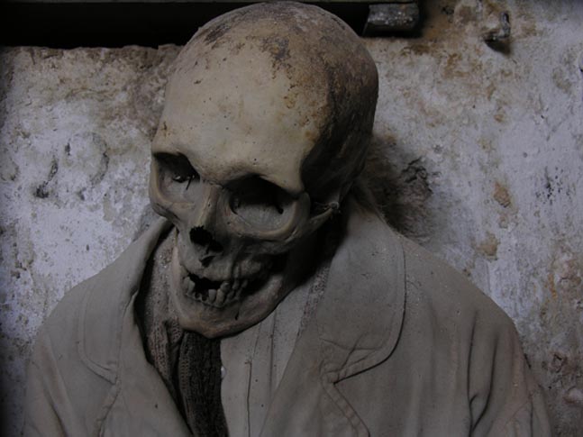 Nightmare in Sicily: The Nineteenth Century Catacomb Where Bodies Are Dressed. Skulls are All Over the Place